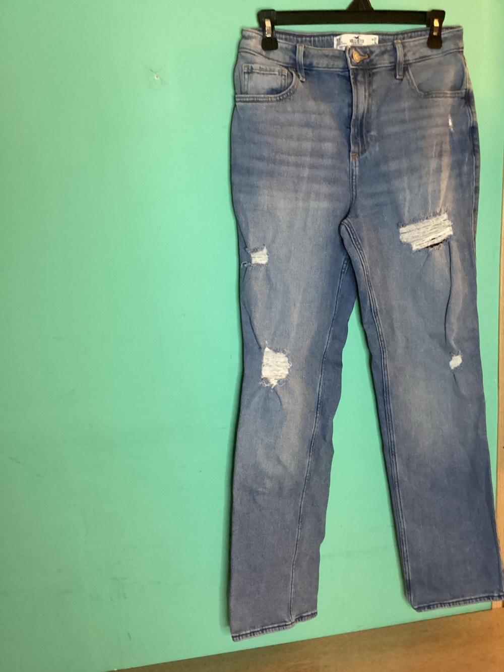 Hollister Distressed Curvy High-Rise ‘90s Vintage Straight Size 27/5S